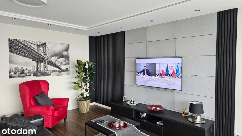 Bezpośrednio lub przez Agencję Unia Art Residence