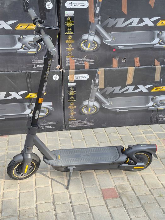 електросамокат Segway-Ninebot MAX G2 D 2024 рік