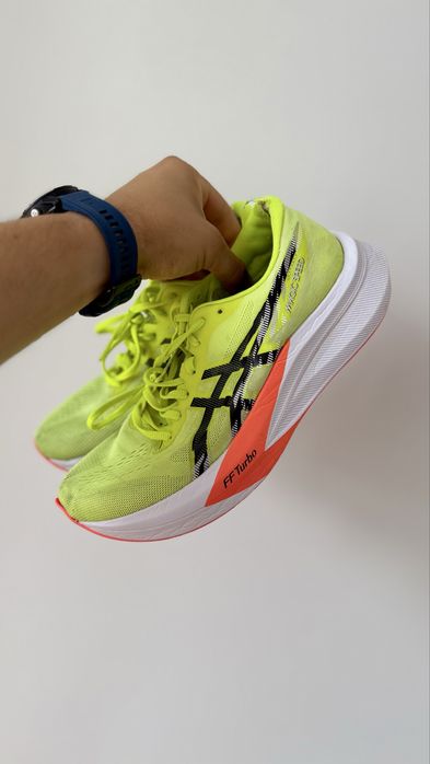 Asics Magic Speed 4