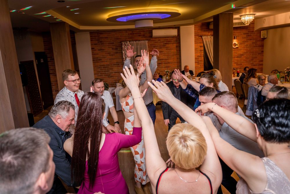 DJ WIELKOPOLSKy/ wesela , imprezy okolicznościowe 30/40/50/60-tki