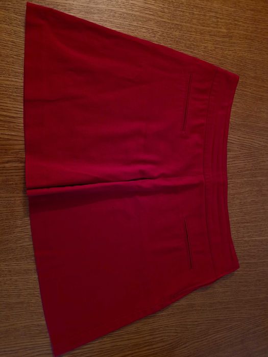 krótka czerwona spódnica damska Camaieu z bawełny rozm. 42