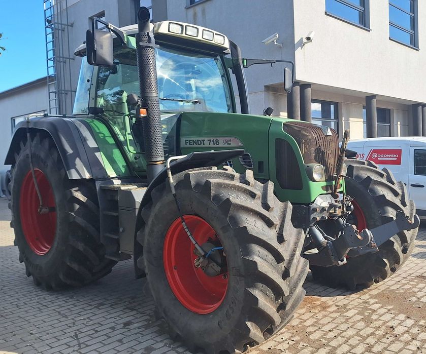 Fendt 718 Vario, 818, 716, 820, 714