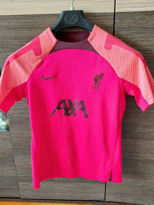 Sprzedam koszulkę klubu Liverpool FC