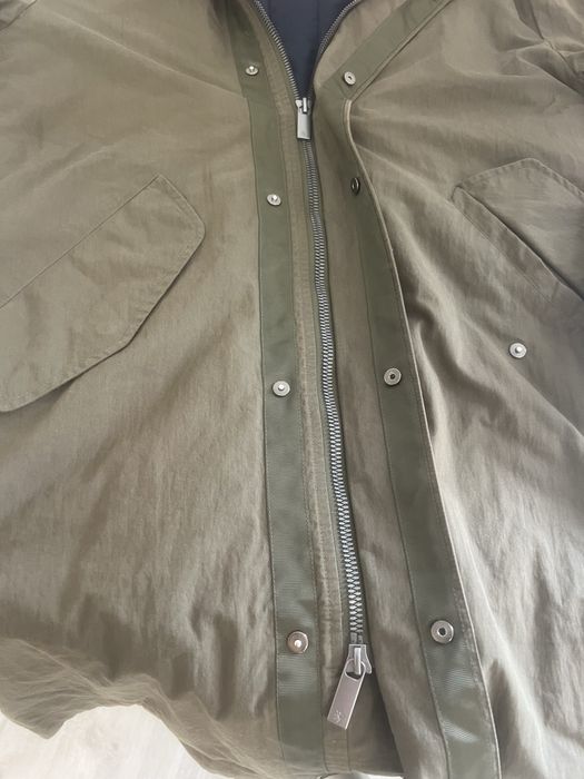 Japona comprida verde militar usada em otimo estado