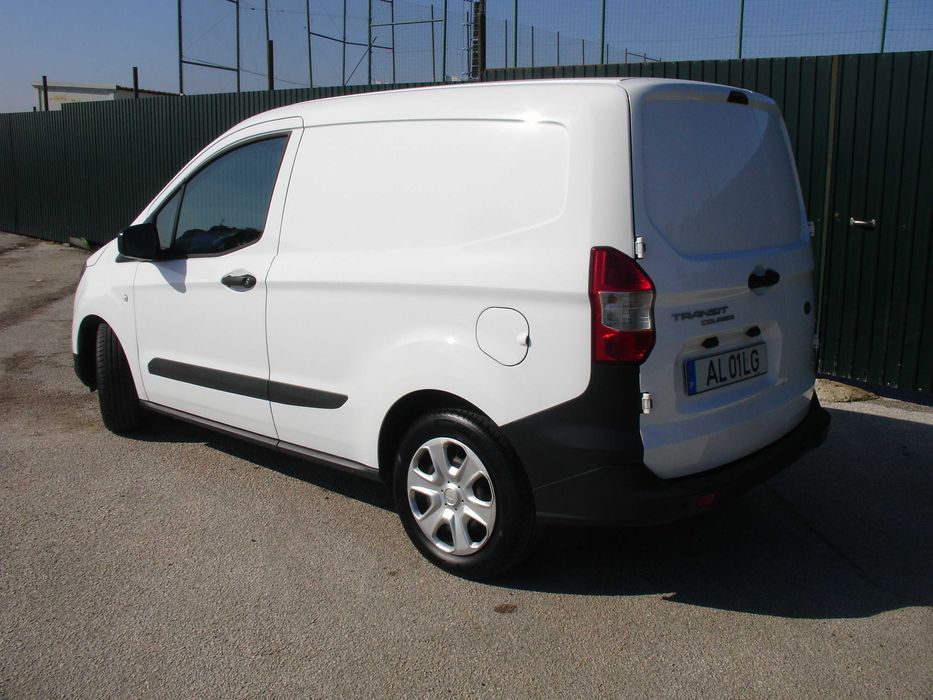 ford transit courier