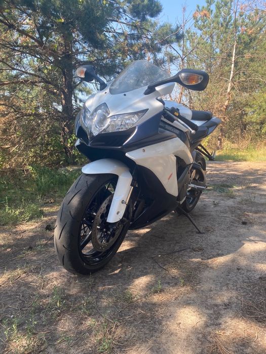 Продам Suzuki GSX-R 750 (2009) K9 — 19 тис. км рідного пробігу, техніка в ідеалі