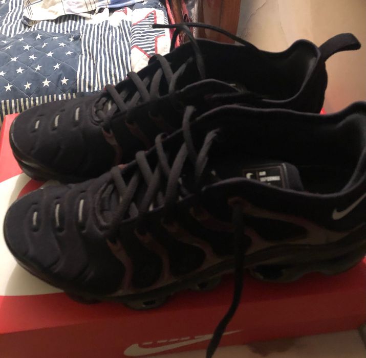 Nike air vapormax plus noble red