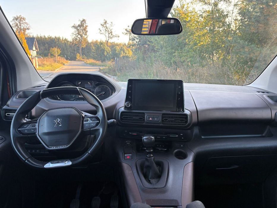 Peugeot Rifter GT-LINE mega kolor Webasto alu szklany dach Diesel 130 km Opłacony