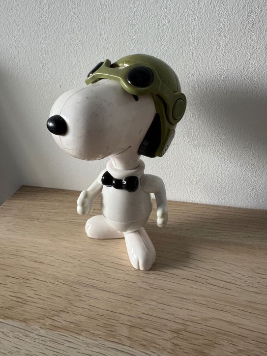 Figura do Snoopy – cerca de 20 cm, decoração colecionável