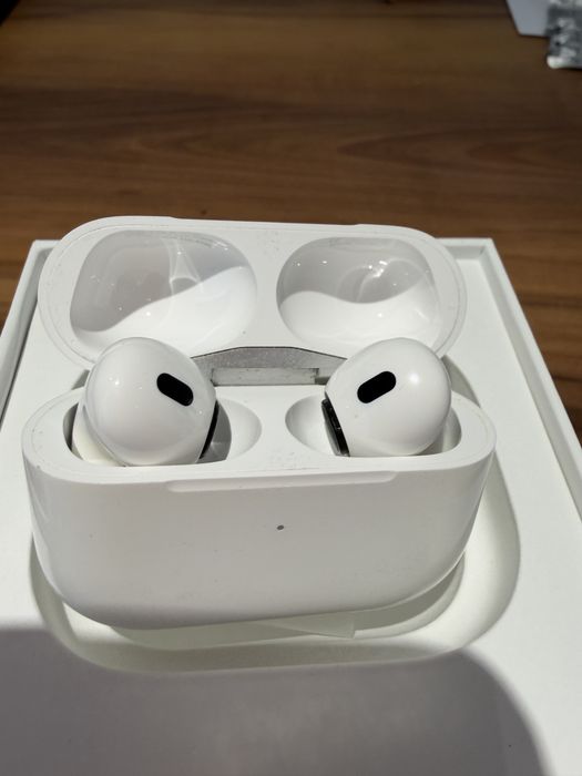 Apple AirPods Pro (2nd Generation) USB-C / MagSafe / Повний комплект. Куплені в офіційному магазині. Наушники. Навушники.