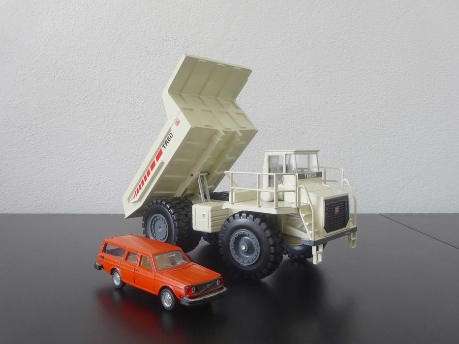 1:40 NZG Terex TR60 Dumper