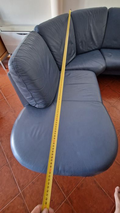 Sofá de pele  em bom estado