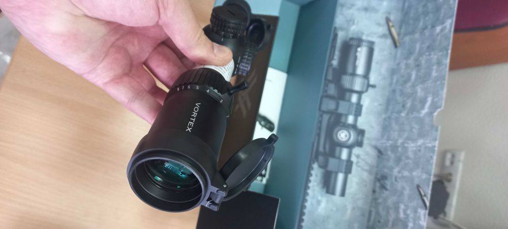 Прицел оптический Vortex Strike Eagle 1-8x24 c подсветкой