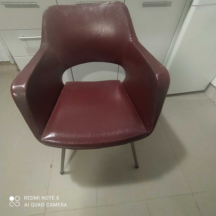 Sprzedam krzesło muszelka czasy PRL-u