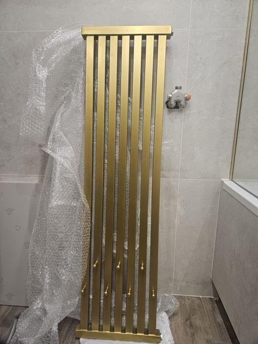 Grzejnik złoty dekoracyjny z wieszakami RADIATOR HOOK 100x32 złoty