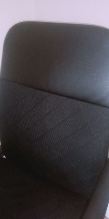 Fotel biurowy. Stan bardzo dobry, czarny  renbergent ikea