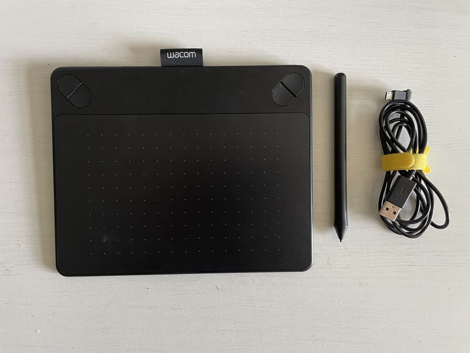 Tablet graficzny z rysikiem CTH 490 Wacom