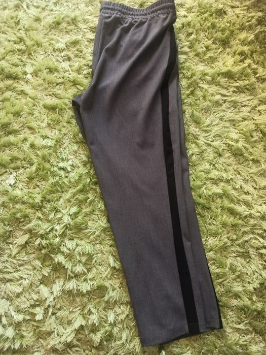 Wiosenne spodnie rozm. 46