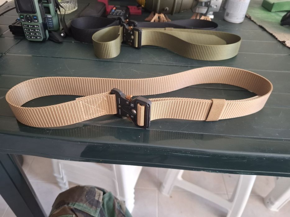 Colete Airsoft militar e cinturoes