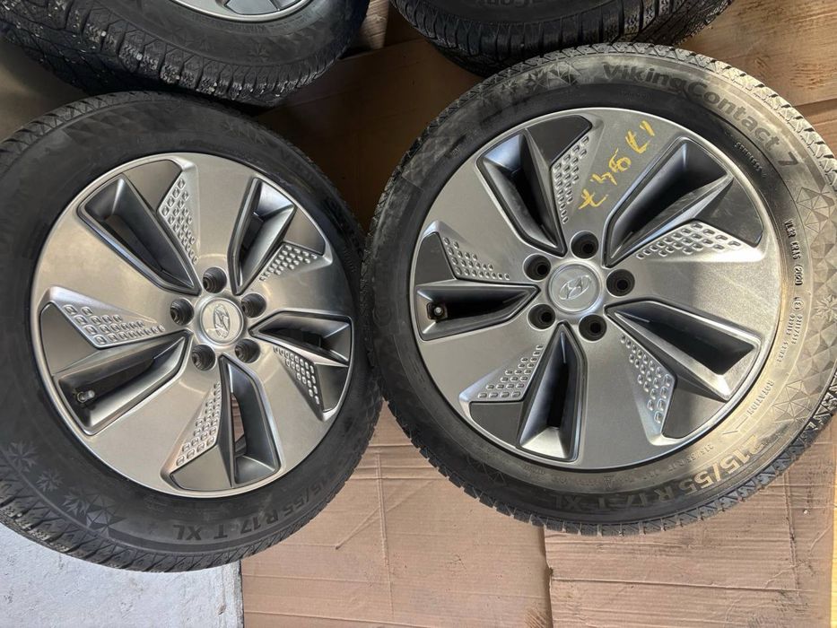 Диски колеса з гумою R17 Continental 2020р 215/55 5*114.3 Hyundai Kia