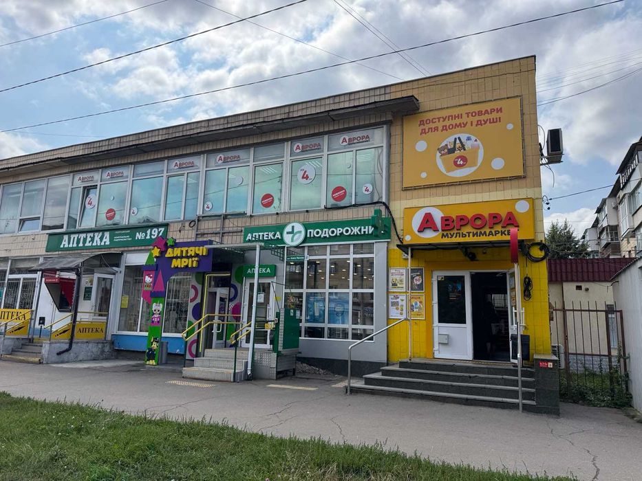 Адміністративна будівля площею 880.8 кв.м у м.Полтава