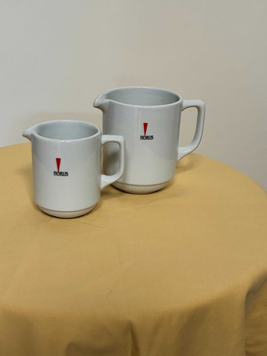 Leiteira média de porcelana branca com decalque - Qtd. 188 Und.