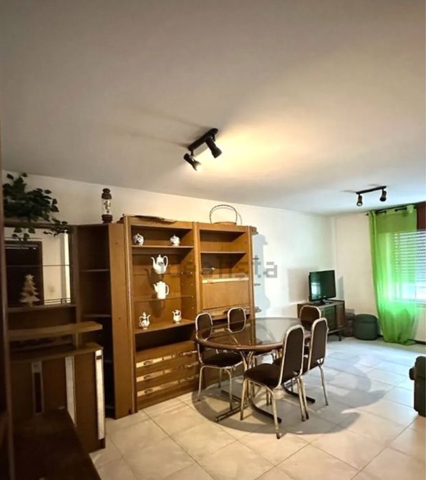 Mobilia de quarto e sala