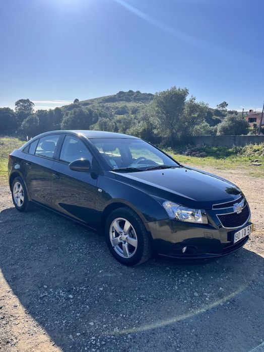 Chevrolet Cruze 1.6 Gasolina - Baixa Km