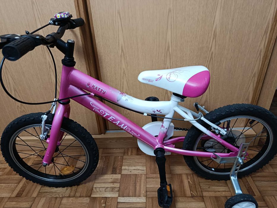 Bicicleta de menina