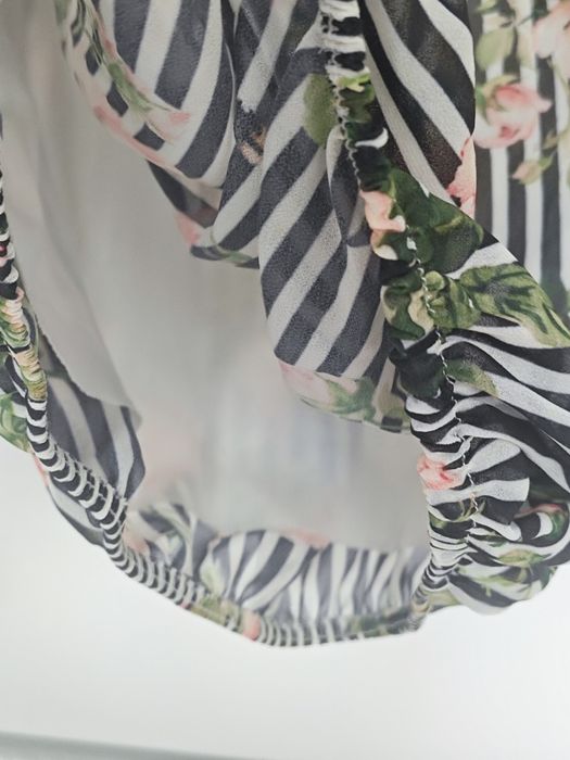 Bluzka hiszpanka w paski i  kwiatki