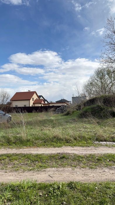 Біля річки Десна село Рожни кутова ділянка 5 соток під забудову