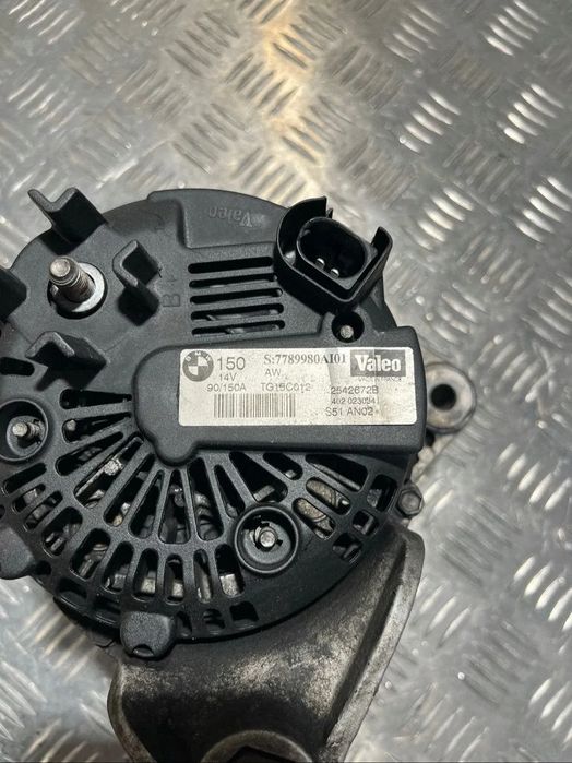 Alternator BMW X3 E83 7789980