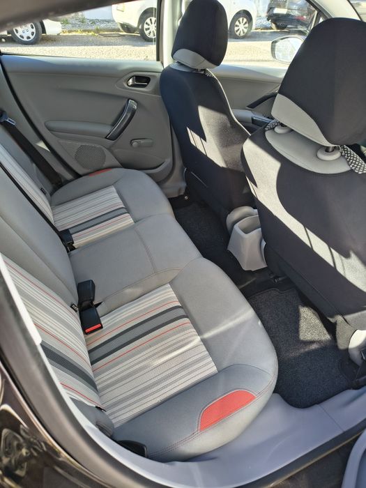 Peugeot 208 1.2 gasolina