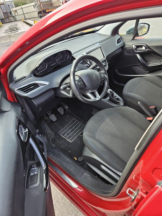 Peugeot 208 STYLE 1.2 VTi de 2017 para peças