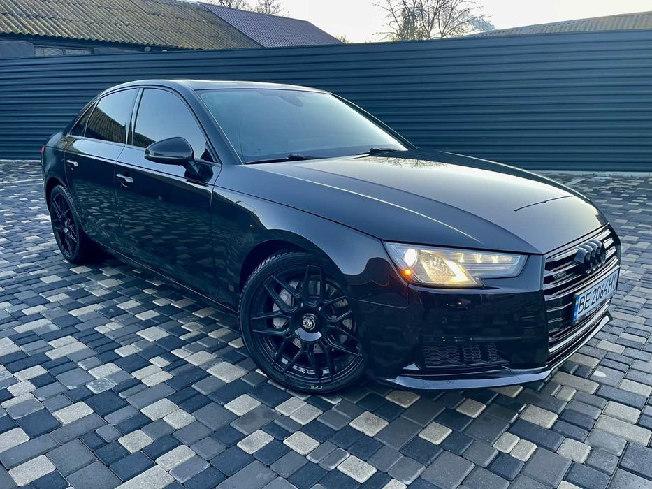 Продам Audi A4 B9 quattro повний привід 2016 рік 2.0 бензин