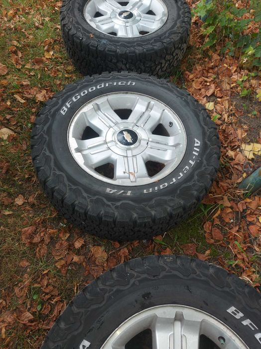 Opony 285/60R18 BF Goodrich All-Terrain T/A KO2 oraz felgi 6x139.7 TAHOE SILVERADO SUBURBAN