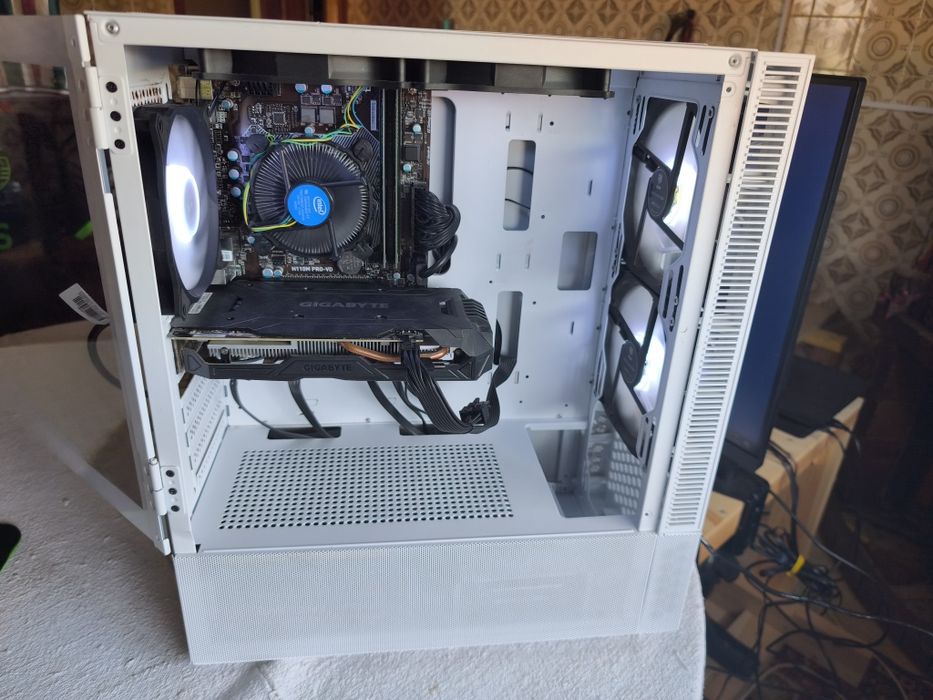 Torre gamer i3 7100 GTX 1060