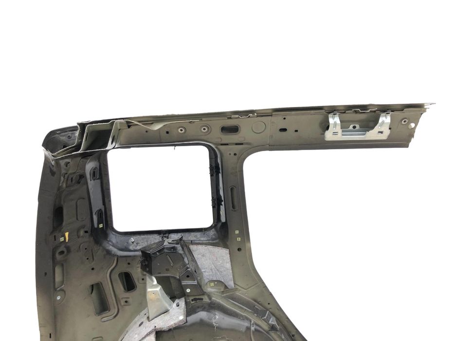 Чверть автомобіля задня ліва SKODA YETI 2009-2013 5L6809601D