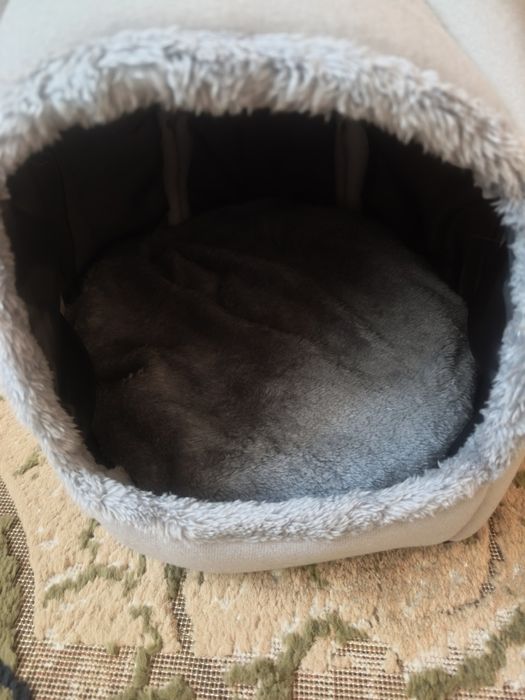 Продам новый домик для кошки или маленькой собачки