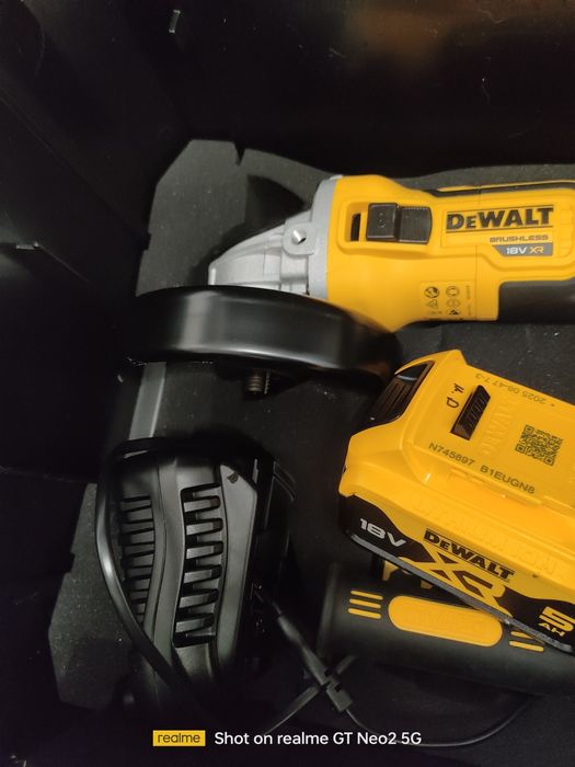 Sprzedam zestaw narzędzi DeWalt.