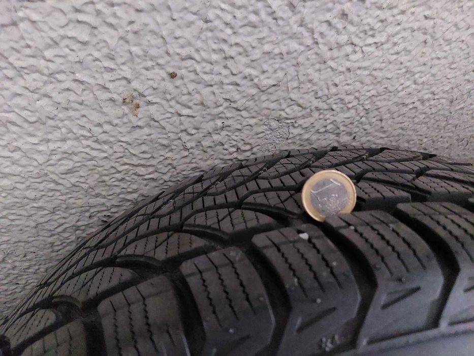 Pneus 195/65/15 semi novos