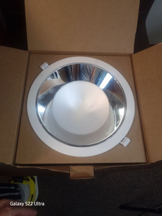 Lampa sufitowa led trilux