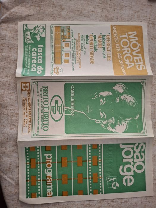 Programas antigo cinema 007 aventura espaço  roger moore hair