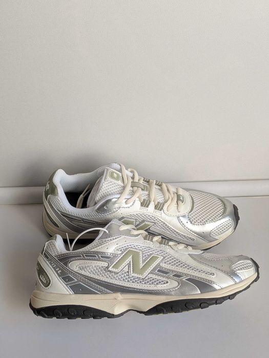 Чоловічі кросівки New Balance 204L Silver Metallic Green  | 41 - 46