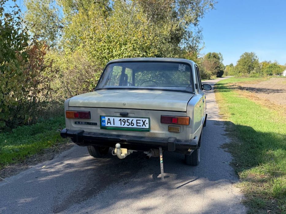 Продам ваз 21011