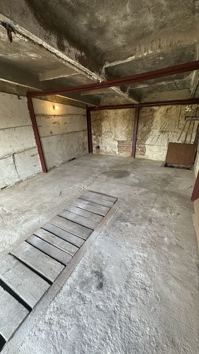 РОЗСТРОЧКА. ГК 14, Кірово, криша зроблена, світло, підівал, яма