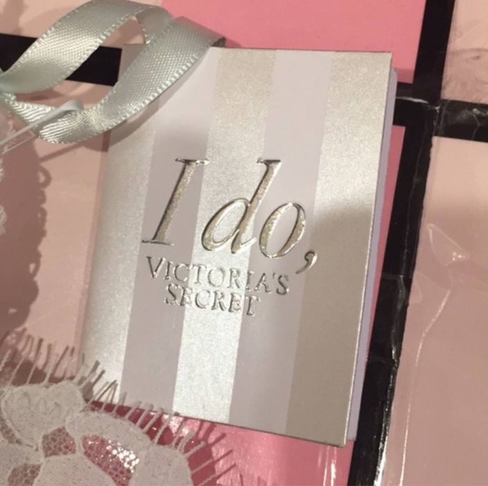 Victoria secret wedding set bra оригінал набір. В камінцях