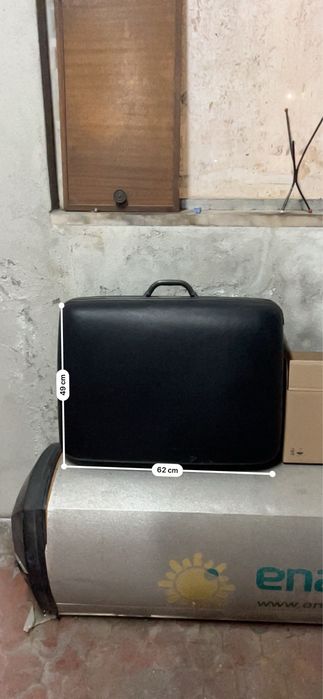 Mala de Viagem Rígida Samsonite com Segredo (62x49 cm) – Preta