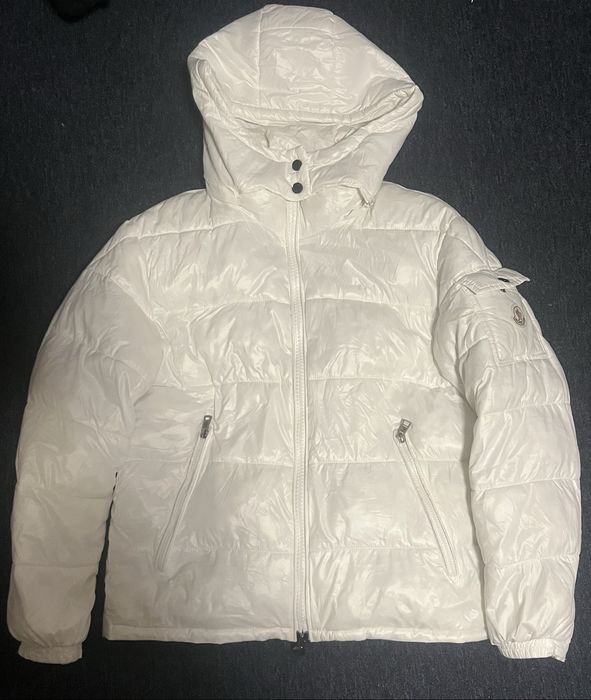 Пуховик Moncler