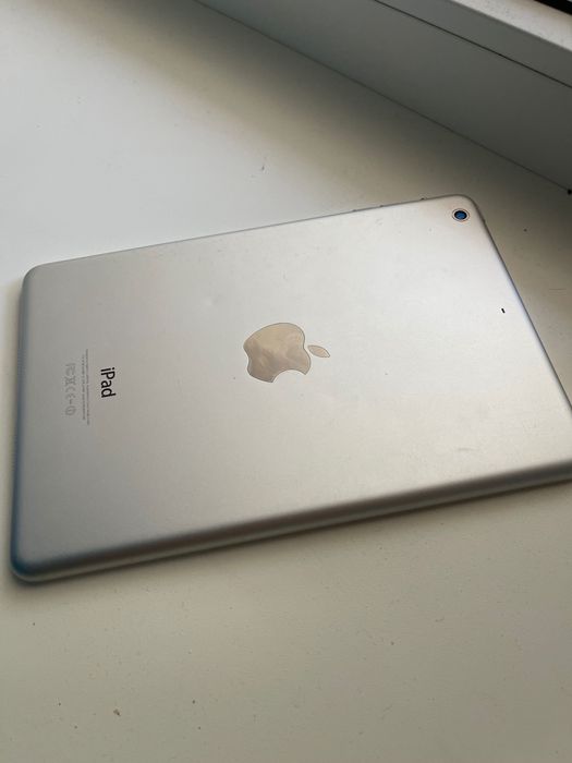 IPAD mini 2  планшет